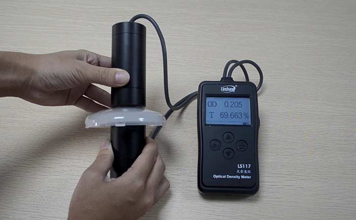 吸頂燈罩透光率測(cè)試儀LS117實(shí)測(cè) 吸頂燈罩透光率測(cè)試儀LS117實(shí)測(cè)