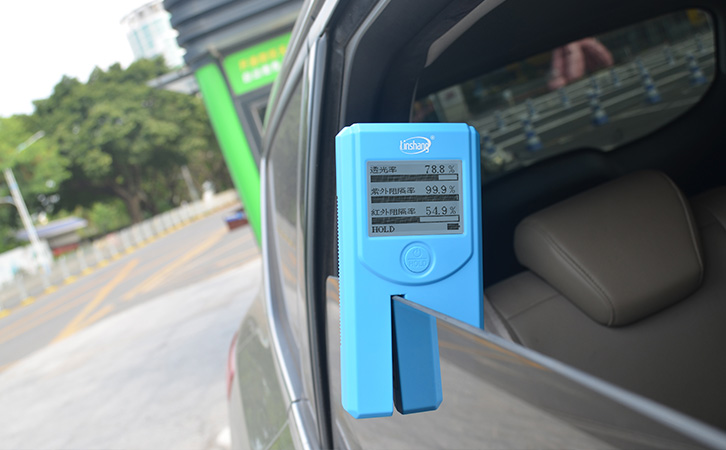 LS163A隔熱膜測(cè)試儀測(cè)試汽車側(cè)擋 LS163A隔熱膜測(cè)試儀測(cè)試汽車側(cè)擋